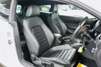 USED 2014 14 VOLKSWAGEN SCIROCCO 2.0 TDI BlueMotion Tech Hatchback 3dr Diesel DSG Euro 5 (s/s) (Nav) (140 ps) 10 STAMP SERVICE HISTORY! 1 YR MOT!