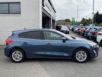 USED 2020 20 FORD FOCUS 1.0T EcoBoost Titanium Hatchback 5dr Petrol Manual Euro 6 (s/s) (125 ps) 1 OWNER -- FULL SERVICE HISTORY -- SAT NAV -- CARPLAY -- CRUISE
