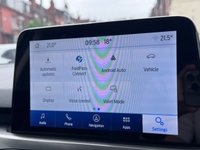 USED 2020 20 FORD FOCUS 1.0T EcoBoost Titanium Hatchback 5dr Petrol Manual Euro 6 (s/s) (125 ps) 1 OWNER -- FULL SERVICE HISTORY -- SAT NAV -- CARPLAY -- CRUISE