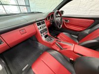 USED 2001 X MERCEDES-BENZ SLK 3.2 SLK320 Convertible 2dr Petrol Automatic (254 g/km, 218 bhp) An Absolutely Stunning Example