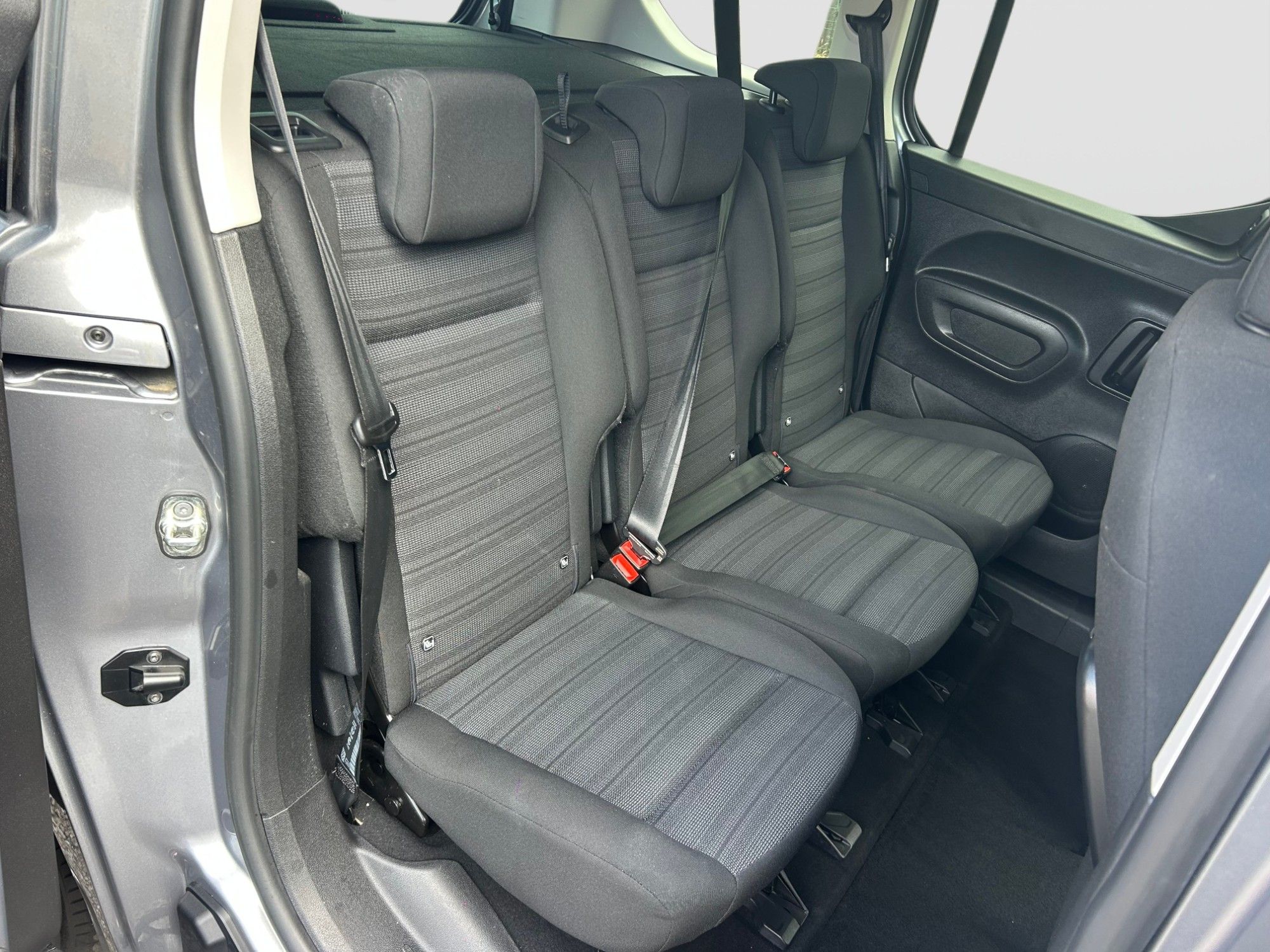 2023 Vauxhall Combo Life Electric — image 5