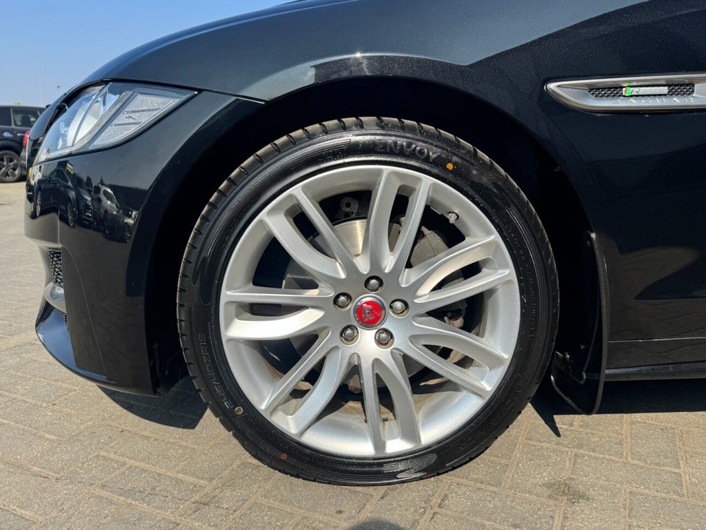 2018 Jaguar XF thumbnail 15