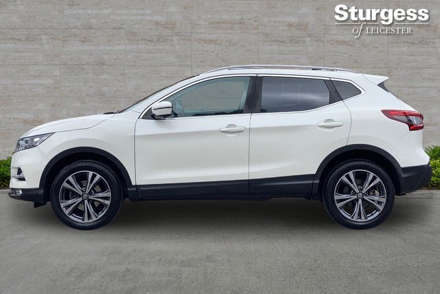 View our NISSAN QASHQAI