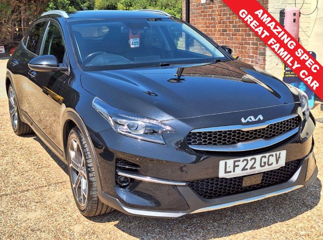 View our KIA XCEED
