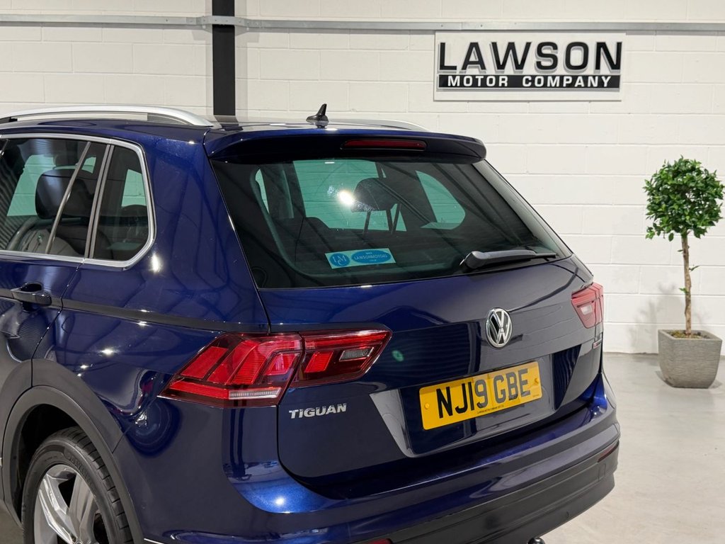 USED 2019 19 VOLKSWAGEN TIGUAN 2.0 TDI Match SUV 5dr Diesel Manual 4Motion Euro 6 (s/s) (150 ps) 