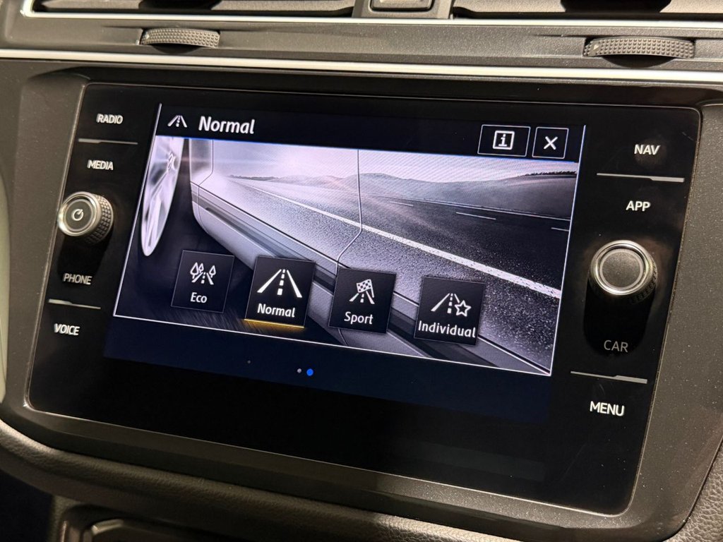 USED 2019 19 VOLKSWAGEN TIGUAN 2.0 TDI Match SUV 5dr Diesel Manual 4Motion Euro 6 (s/s) (150 ps) 