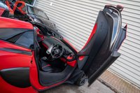 USED 2018 18 MCLAREN 570S 3.8T V8 Spider 2dr Petrol SSG Euro 6 (s/s) (570 ps) Vermillion Red + Carbon Fibre + Apex Red
