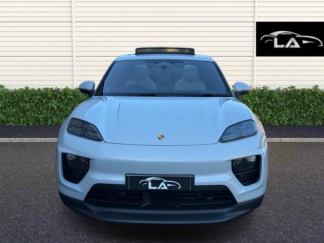 View our PORSCHE MACAN