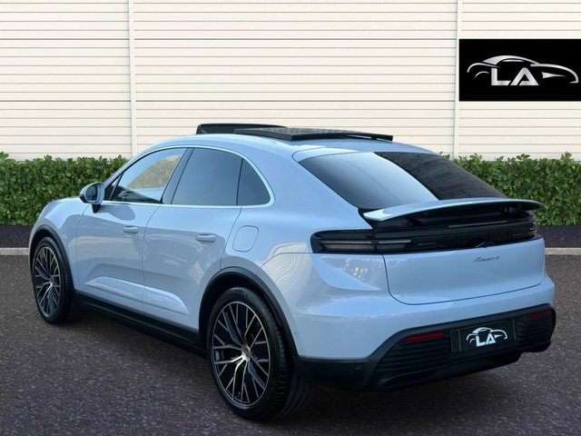 View our PORSCHE MACAN