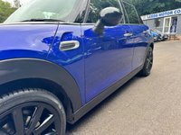 USED 2018 68 MINI HATCH 1.5 Cooper Hatchback 5dr Petrol Manual Euro 6 (s/s) (136 ps) CHILI PACK + NAV + AMBIENT LIGHTING + CRUISE + 17 INCH BLACK ALLOYS