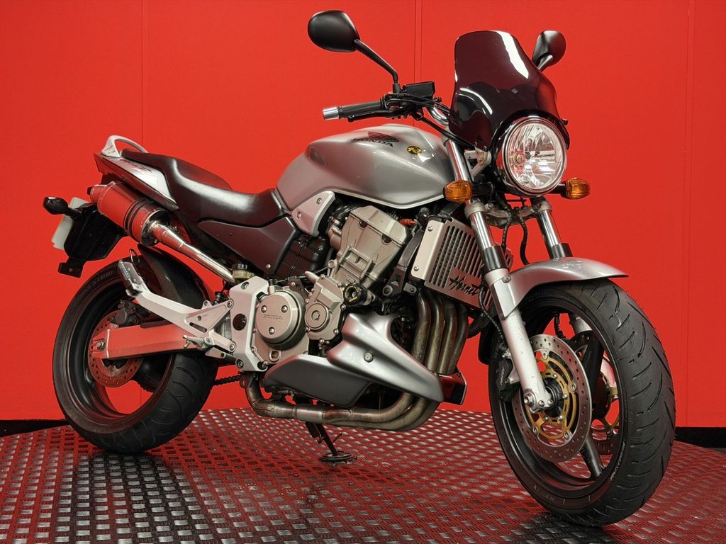 USED 2004 04 HONDA CB900F HORNET TRADE BIKES AT TRADE PRICES DELKEVIC TWIN EXHAUST