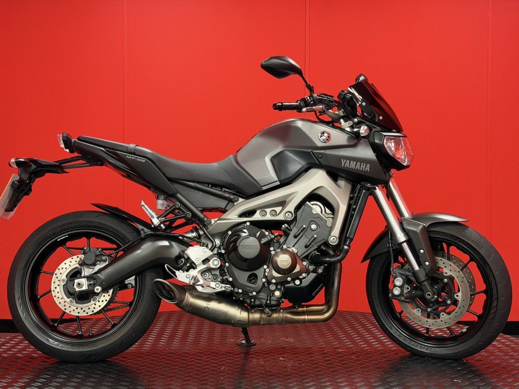 USED 2015 15 YAMAHA MT-09 TRADE BIKES AT TRADE PRICES AKRAPOVIC EXHAUST - 3 KEYS