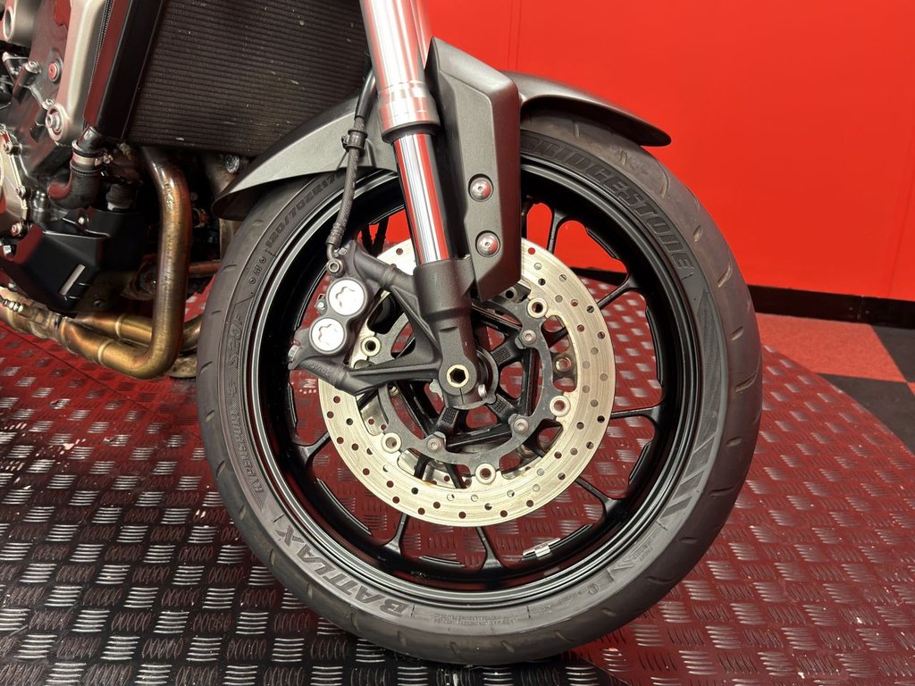USED 2015 15 YAMAHA MT-09 TRADE BIKES AT TRADE PRICES AKRAPOVIC EXHAUST - 3 KEYS