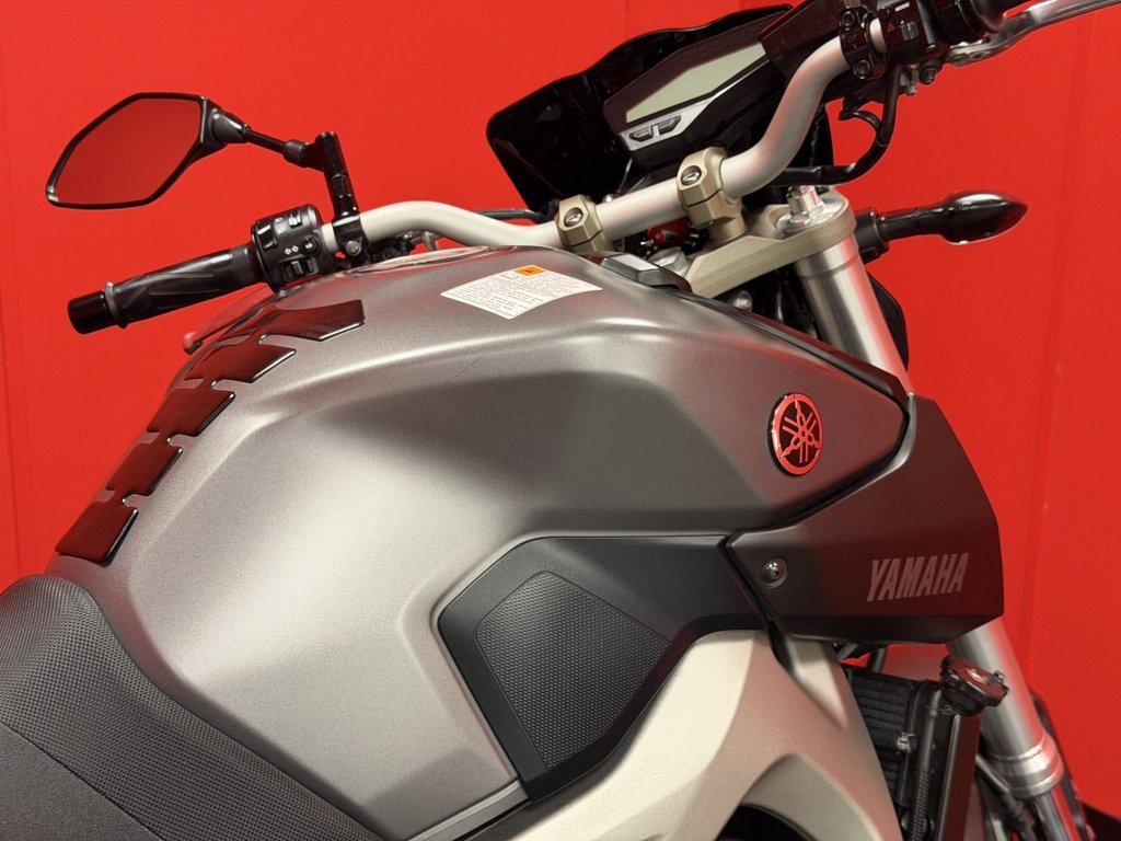 USED 2015 15 YAMAHA MT-09 TRADE BIKES AT TRADE PRICES AKRAPOVIC EXHAUST - 3 KEYS