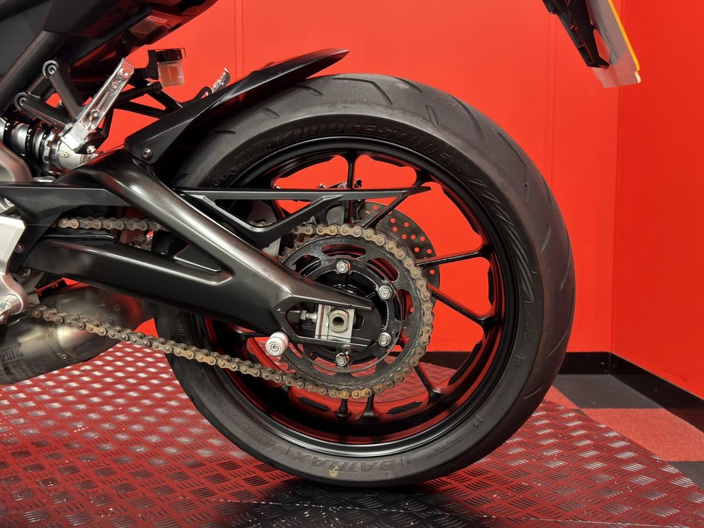 USED 2015 15 YAMAHA MT-09 TRADE BIKES AT TRADE PRICES AKRAPOVIC EXHAUST - 3 KEYS