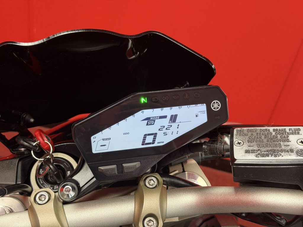 USED 2015 15 YAMAHA MT-09 TRADE BIKES AT TRADE PRICES AKRAPOVIC EXHAUST - 3 KEYS