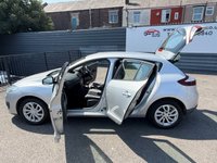 USED 2015 15 RENAULT MEGANE 1.5 dCi ENERGY Dynamique TomTom Hatchback 5dr Diesel Manual Euro 5 (s/s) (110 ps) 2 KEYS, SERVICE HISTORY