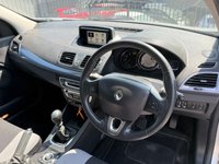 USED 2015 15 RENAULT MEGANE 1.5 dCi ENERGY Dynamique TomTom Hatchback 5dr Diesel Manual Euro 5 (s/s) (110 ps) 2 KEYS, SERVICE HISTORY