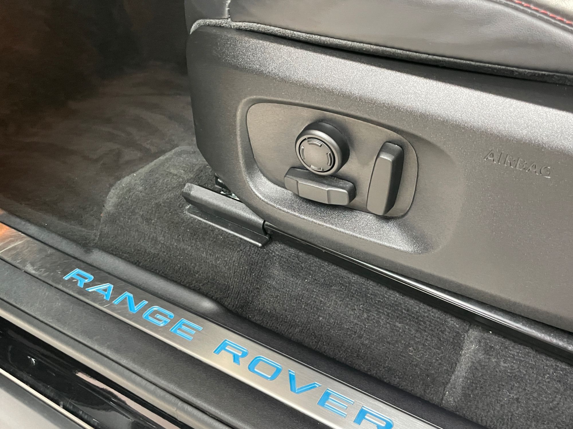 USED 2019 68 LAND ROVER RANGE ROVER EVOQUE COUPE 2.0 TD4 HSE Dynamic Coupe 3dr Diesel Auto 4WD Euro 6 (s/s) (180 ps) 