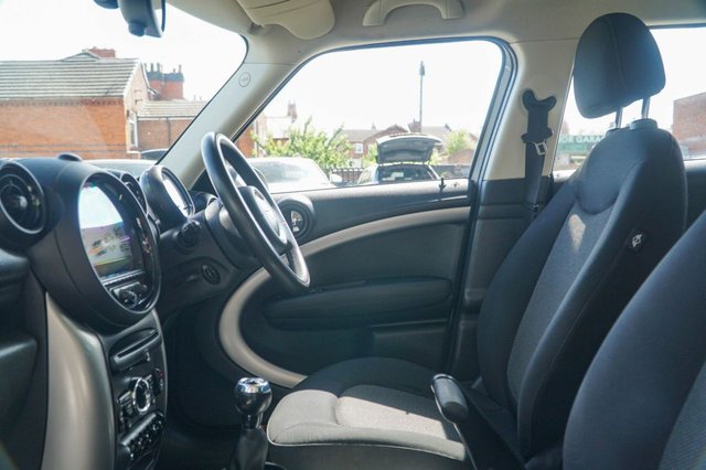 View our MINI COUNTRYMAN