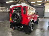 USED 1995 N LAND ROVER DEFENDER 90 2.5 300Tdi 6 Seats 1995 LANDROVER DEFENDER 90 2.5 300TDI - 6 SEATS - FULLY RESTORED - &pound;10K SPEND LANDROVER MAIN DEALER - JUST BEEN SERVICED - STEELIE WHEELS WITH OFFROAD TYRES - CUBBY WITH CUPHOLDERS