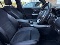 USED 2022 22 MERCEDES-BENZ GLB 1.3 GLB200 AMG Line (Premium Plus 2) SUV 5dr Petrol 7G-DCT Euro 6 (s/s) (163 ps) 