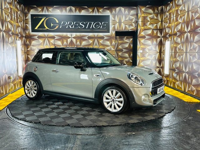 View our MINI Hatch 2.0 Cooper S Classic Steptronic Euro 6 (s/s) 3dr