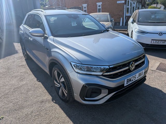 View our Volkswagen T-Roc 1.5 TSI R-Line SUV 5dr Petrol DSG Euro 6 (s/s) (150 ps)