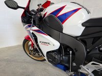 USED 2009 59 HONDA CBR1000RR FIREBLADE 1000 Super Sports Petrol Manual (178 ps) 