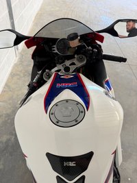 USED 2009 59 HONDA CBR1000RR FIREBLADE 1000 Super Sports Petrol Manual (178 ps) 