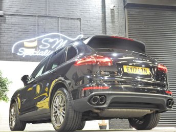 View our PORSCHE CAYENNE