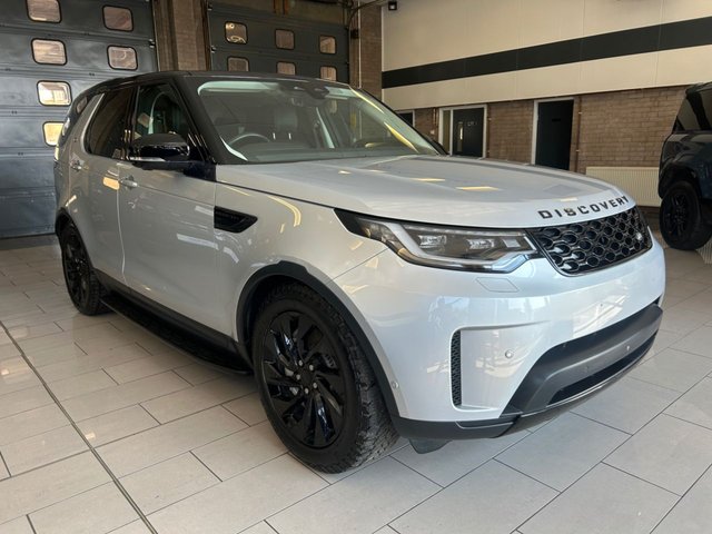 View our Land Rover Discovery 3.0 D300 MHEV S SUV 5dr Diesel Auto 4WD Euro 6 (s/s) (300 ps)