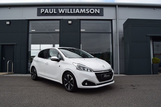 View our PEUGEOT 208