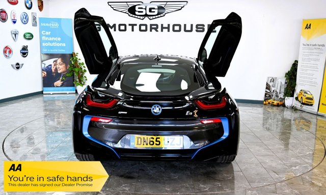 View our BMW I8