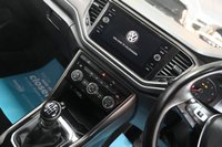 USED 2018 18 VOLKSWAGEN T-ROC 1.0 TSI Design SUV 5dr Petrol Manual Euro 6 (s/s) (115 ps) +FREE 6 MONTHS NATIONWIDE WARRANTY+