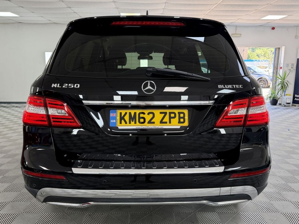 USED 2013 62 MERCEDES-BENZ M CLASS 2.1 ML250 BlueTEC Special Edition SUV 5dr Diesel G-Tronic 4WD Euro 6 (s/s) (204 ps) 