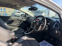 USED 2011 61 VAUXHALL ASTRA GTC 1.4T SRi Coupe 3dr Petrol Manual Euro 5 (s/s) (140 ps) Only 34000 miles full dealer history