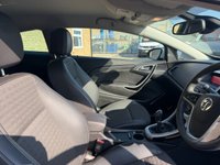 USED 2011 61 VAUXHALL ASTRA GTC 1.4T SRi Coupe 3dr Petrol Manual Euro 5 (s/s) (140 ps) Only 34000 miles full dealer history