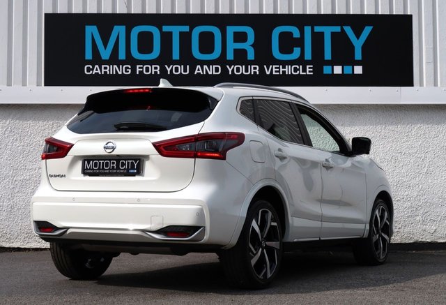 View our NISSAN QASHQAI