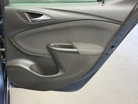 USED 2017 17 VAUXHALL ASTRA 1.6 CDTi BlueInjection SRi Hatchback 5dr Diesel Manual Euro 6 (s/s) (136 ps) 