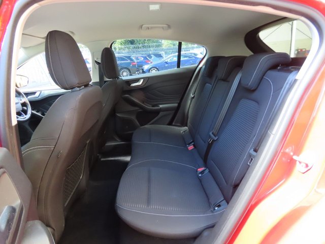 View our FORD FOCUS