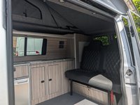 USED 2017 Y VOLKSWAGEN TRANSPORTER 2.0 TDI T28 BlueMotion Tech Highline Camper Van 5dr Diesel Manual FWD SWB Euro 6 (s/s) (102 ps) Stunning+Ice Cold Aircon