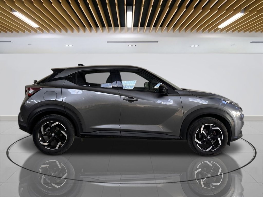 2023 Nissan Juke — image 6