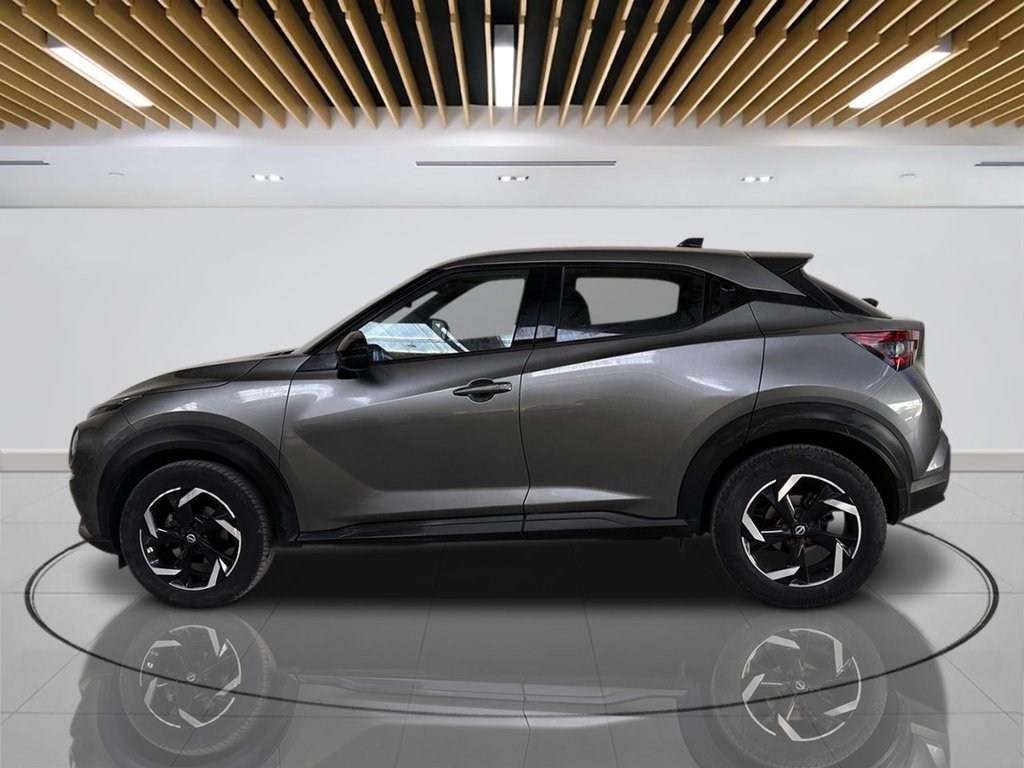 2023 Nissan Juke — image 3