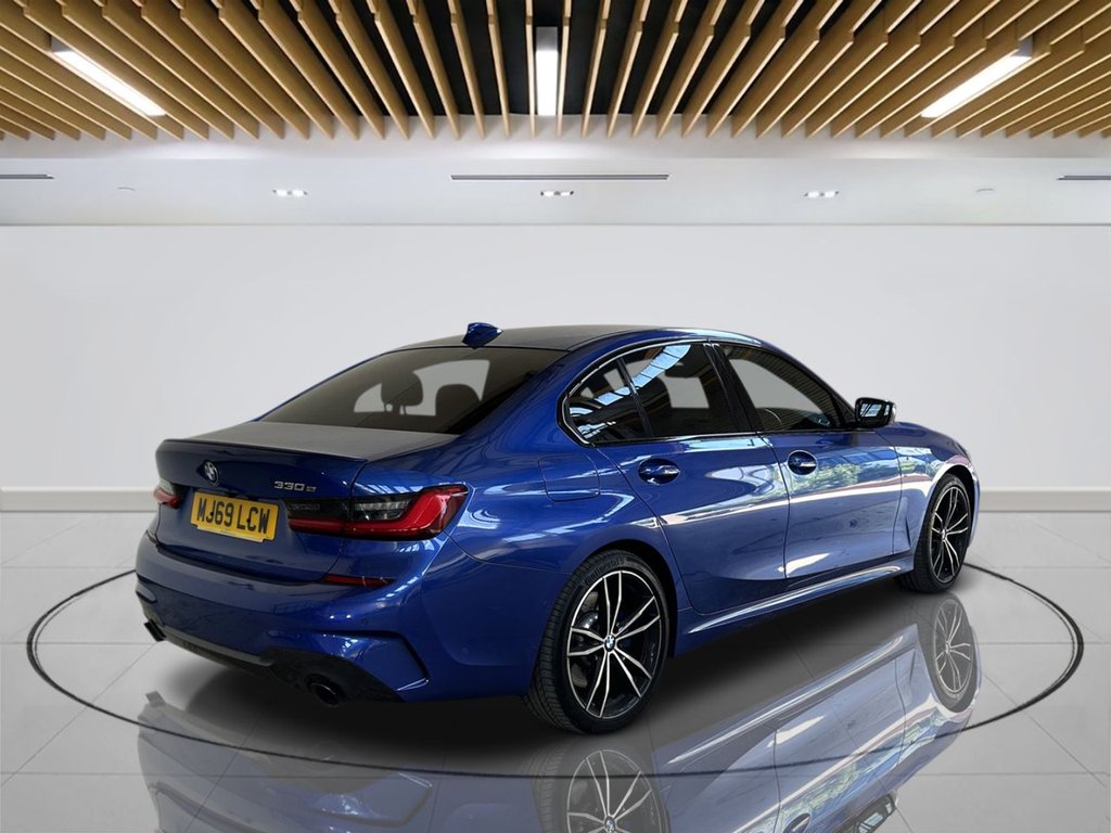 2019 BMW 3 Series — image 5