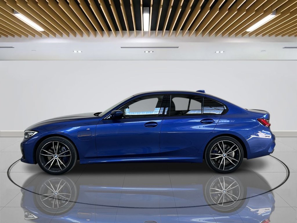 2019 BMW 3 Series — image 3