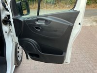 USED 2021 21 RENAULT TRAFIC 2.0 dCi ENERGY 30 Business+ Panel Van 5dr Diesel Manual LWB Standard Roof Euro 6 (s/s) (120 ps) A/C, 1 OWNER, LWB, 6 SPEED