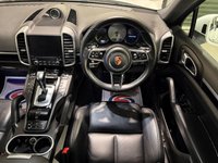 USED 2017 67 PORSCHE CAYENNE 3.0 V6 E-Hybrid S Platinum Edition SUV 5dr Petrol Plug-in Hybrid TiptronicS 4WD Euro 6 (s/s) (416 ps) 