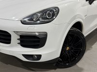 USED 2017 67 PORSCHE CAYENNE 3.0 V6 E-Hybrid S Platinum Edition SUV 5dr Petrol Plug-in Hybrid TiptronicS 4WD Euro 6 (s/s) (416 ps) 