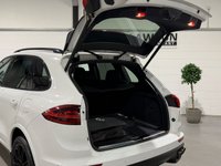 USED 2017 67 PORSCHE CAYENNE 3.0 V6 E-Hybrid S Platinum Edition SUV 5dr Petrol Plug-in Hybrid TiptronicS 4WD Euro 6 (s/s) (416 ps) 